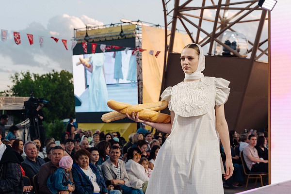 2024-06-01_20-42-05_ParisLFW.jpg
